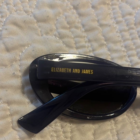 Elizabeth & James McKinley oval  Sunglasses, 51mm B Navy main image 9